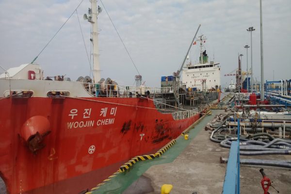  VanLongCDC welcomed the first vessel of 6,000mt liquid caustic soda 50% from Lotte Korea to Dinh Vu port, Hai Phong